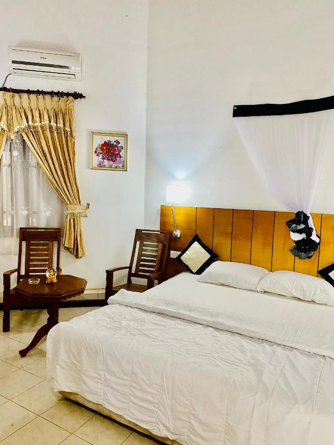 Hikka Paradise Guest House Hikkaduwa Bagian luar foto