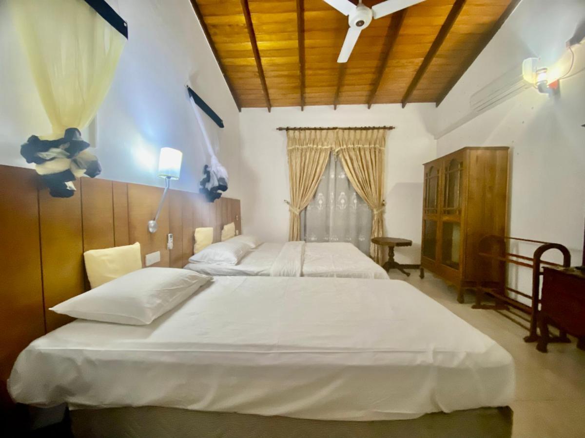 Hikka Paradise Guest House Hikkaduwa Bagian luar foto