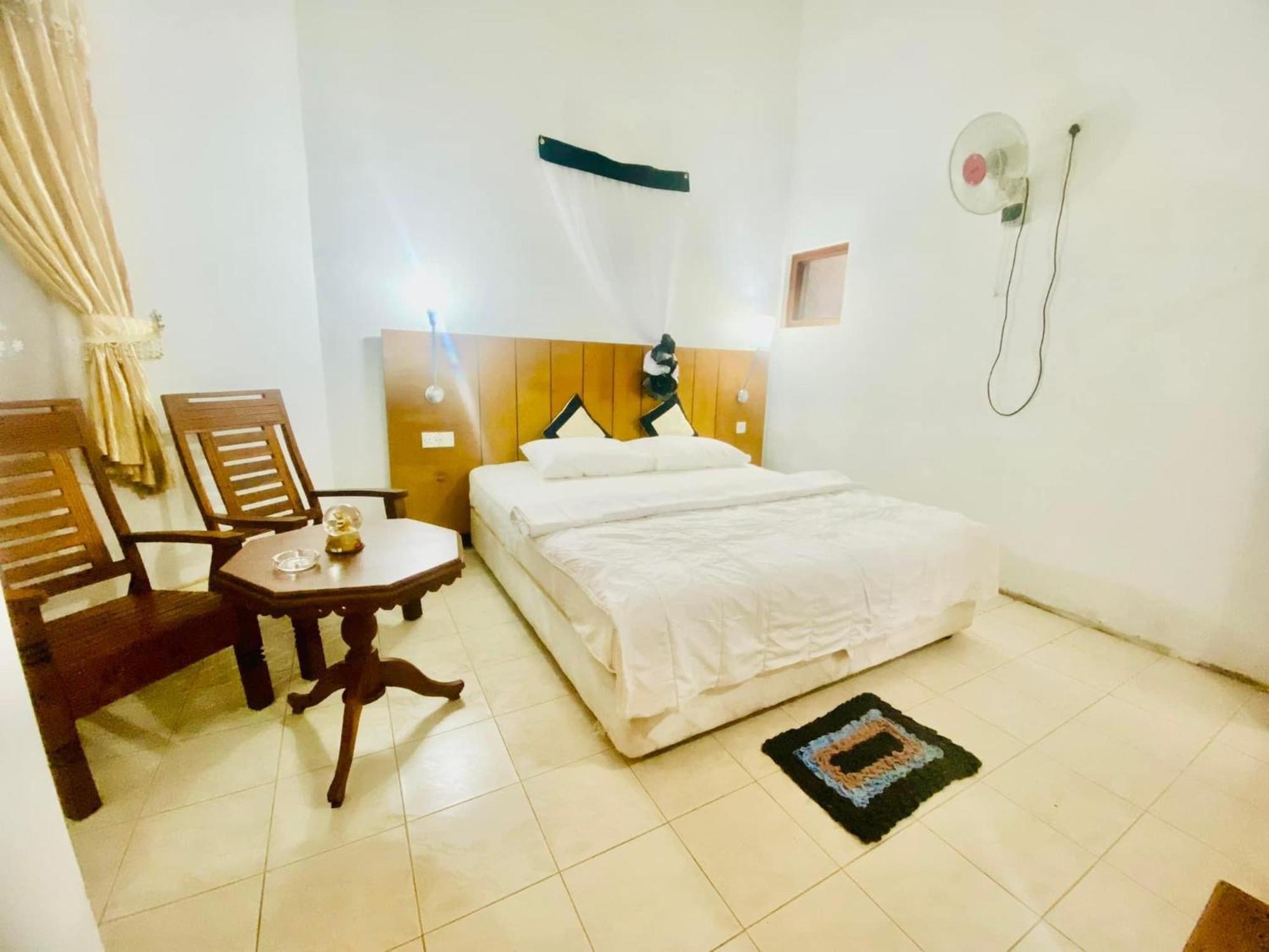 Hikka Paradise Guest House Hikkaduwa Bagian luar foto